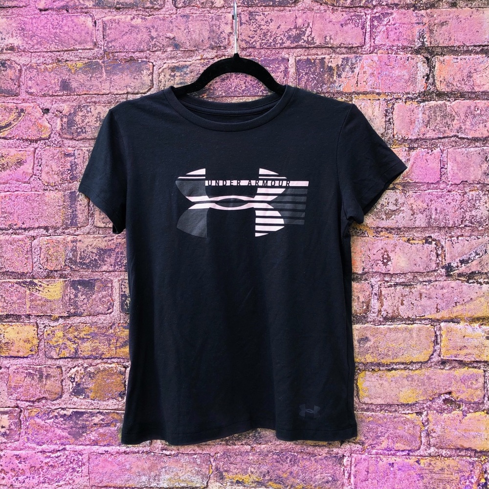 NWT Under Armor Heat Gear black & pink T-shirt